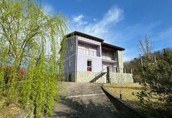 Villa Lilla 2 has Balcony rooms