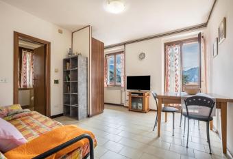 Casa La Sentinella Arco San Giorgio has Balcony rooms