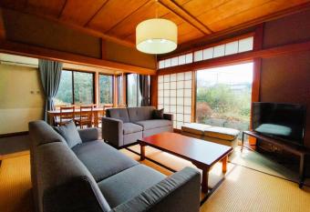                                   - 14          30m                                     2                10    has rooms with a private hot tub