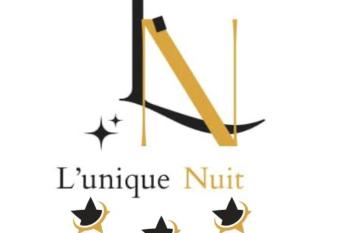 L unique Cin  ma Room has Balcony rooms