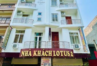 lotus hotel 2 kh  ch s   n b   c ninh has Balcony rooms