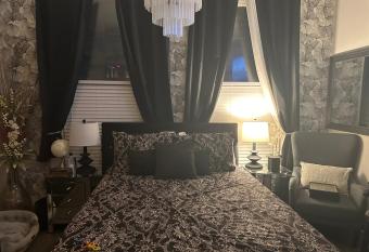 Luxury one bedroom condo has Balcony rooms