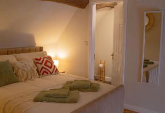 Countryside Loft in Bridgnorth allows 18 year olds to book a room