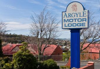 Argyle Motor Lodge allows 18 year olds to book a room