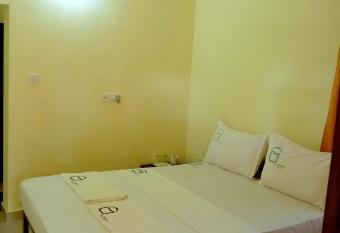 La Mirban has Balcony rooms