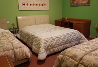 B&B Bed& Fly - Mamma Mia allows 18 year olds to book a room