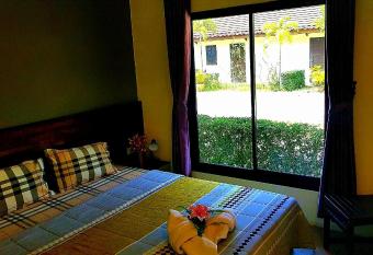 AoNang 3 Monkeys Pool Resort allows 18 year olds to book a room