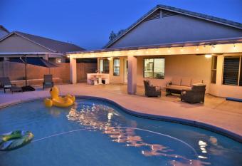 Beautifully Decorated Home - Avondale - PrivatePool has Balcony rooms