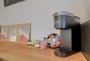 Sweet Home 4 min to Cloister and Ephrata Center allows 18 year olds to book a room