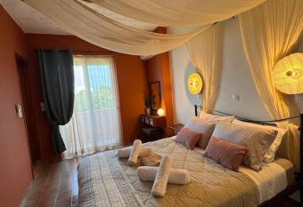 Cozy studio apartment 2 has Balcony rooms