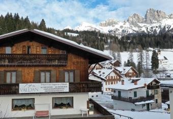 Garn   Valdan has Balcony rooms