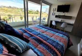 Ven disfruta y descansa en Conc  n, te encantar  . has Balcony rooms