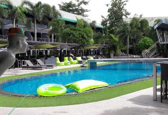 Momento Resort has Balcony rooms