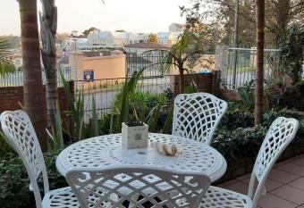 57 on Plover has Balcony rooms