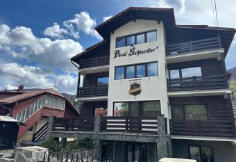 Pasul Schiorilor by Genco has Balcony rooms