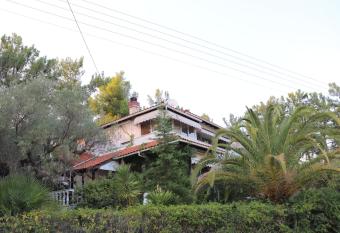 Haus Renate has Balcony rooms