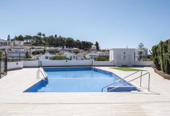 Casa Lagos has Balcony rooms