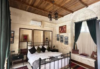 Nomad inn has Balcony rooms