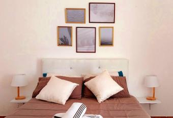 Pet friendly T1 sossegado c/ p  tio espa  oso has Balcony rooms