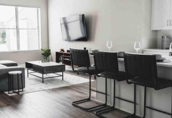 New Luxury Townhome allows 18 year olds to book a room