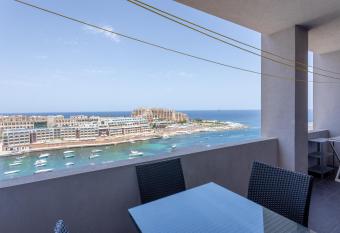 Bayview has Balcony rooms