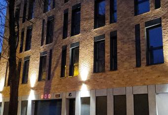 Magic Space has rooms with a private hot tub