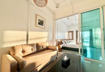 Momento Hotel and Cafe has Balcony rooms