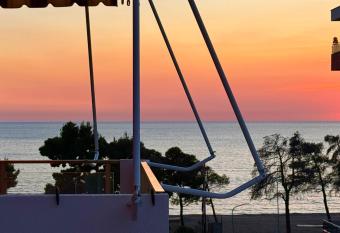 Sunset Serenity has Balcony rooms