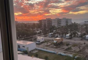 Appartement cosy et vue sur mer allows 18 year olds to book a room