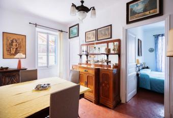 8 Minuti dal Mare - 6 dal Centro - Lovely Stay allows 18 year olds to book a room