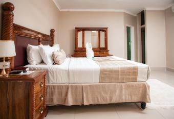 Fatmols City Hotel allows 18 year olds to book a room