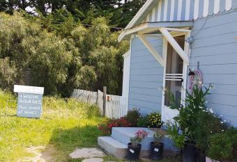 The Ganja Getaway has Balcony rooms