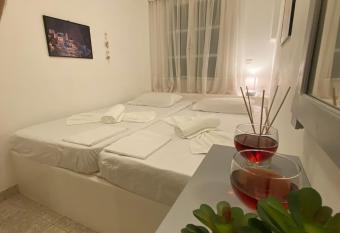 Votsalo has Balcony rooms