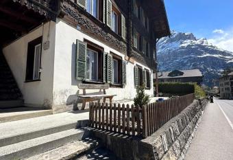 Wetterhorn has Balcony rooms