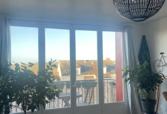 Vue sur la for  t has Balcony rooms