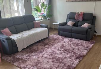 Home Familiale saint Claude allows 18 year olds to book a room