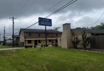 Pam Motel Clute Lake Jackson Freeport allows 18 year olds to book a room