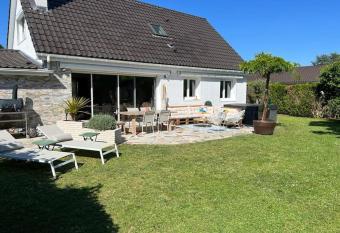 Villa Lorenssia entre Paris et Disney avec jacuzzi has Balcony rooms