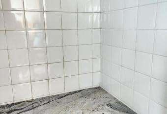 Casa com 4 su  tes com closet has Balcony rooms