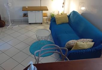 Maison au IXORA ROUGE has Balcony rooms