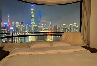 ZHome - HaiQi Garden - Four Bedroom Apartment on the Bund with Bund View has Smoking rooms