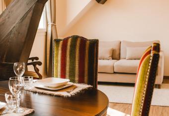 Normandy Etretat has Balcony rooms