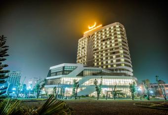 Muong Thanh Grand Bac Giang Hotel allows 18 year olds to book a room