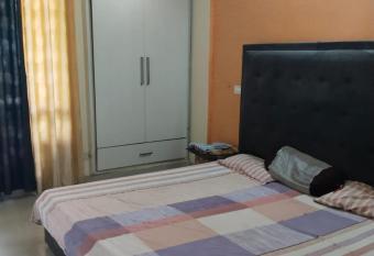 Ghriti Guest House has Balcony rooms