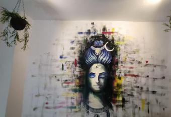 BlueStays Hostel has Smoking/Balcony rooms