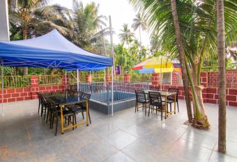 Emerald Resort has Balcony rooms