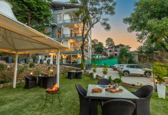 Alaya Stays Live Life 2BHK Apartment in Kasauli allows 18 year olds to book a room