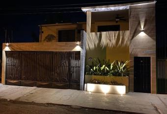 Alcatraz Residencial Las Flores Malecon has Balcony rooms