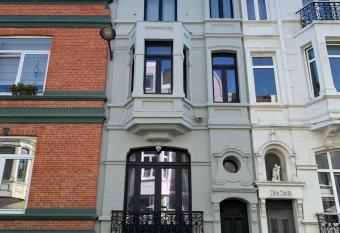 Villa Francine has Balcony rooms