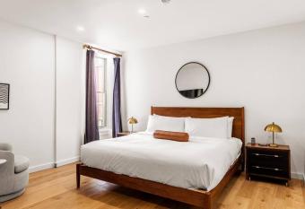 King Bed, Historic Dtwn Hotel, Coffee Shop, Room # 202 allows 18 year olds to book a room